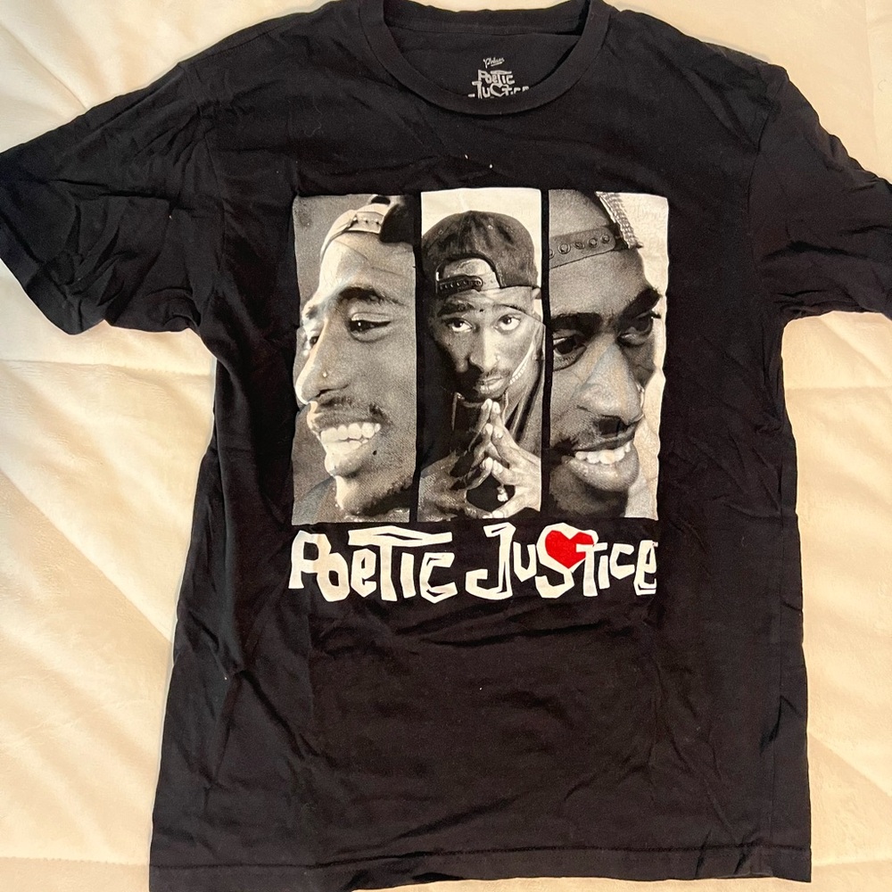 Poetic Justice Black Graphic T-Shirt unisex